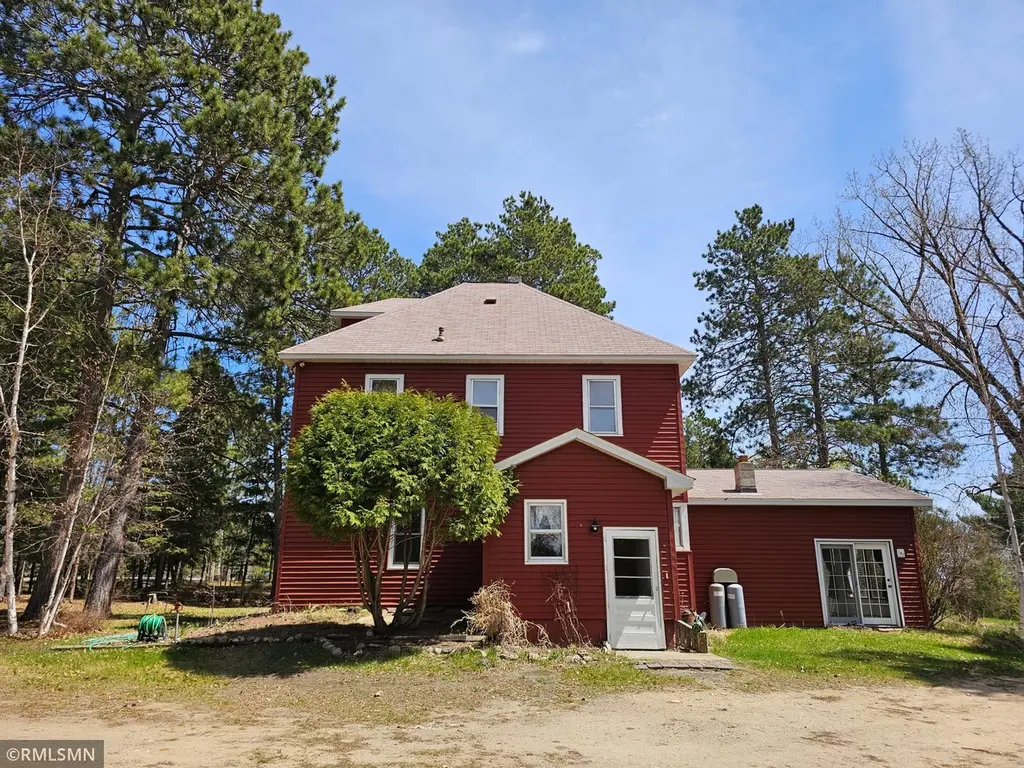 24569 County 18