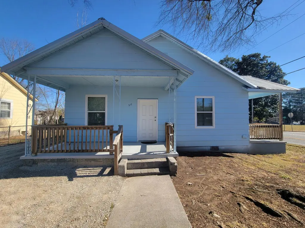 317 Cedar St