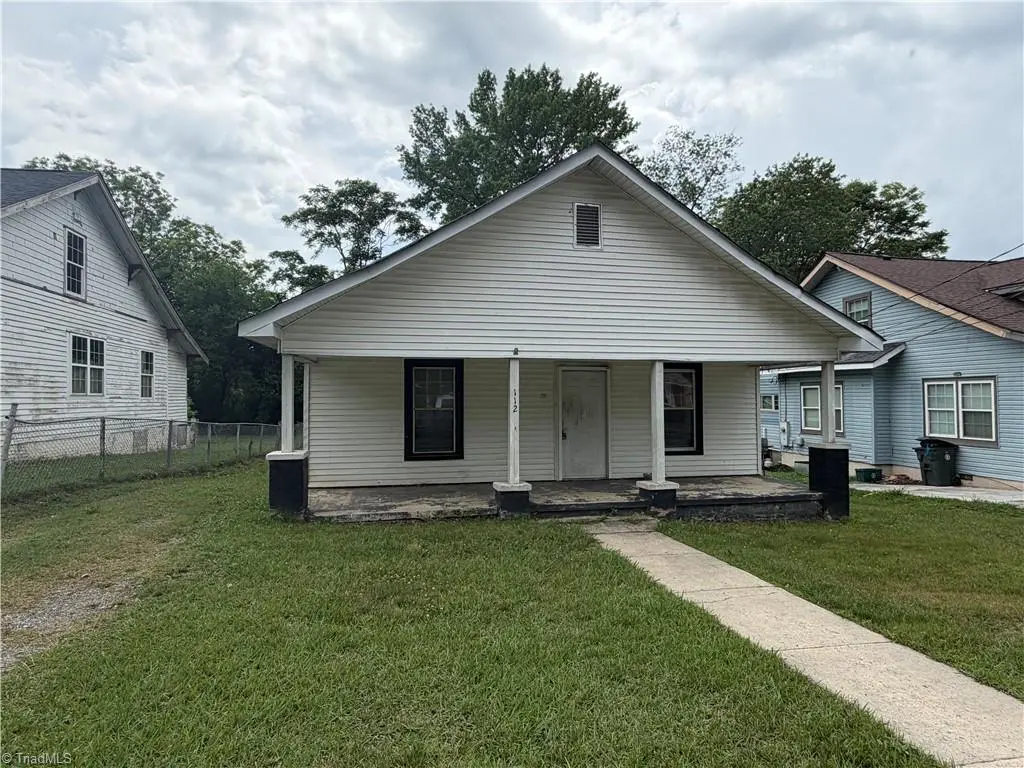 112 Hobbs Ave