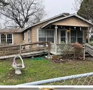 409 N San Gabriel Ave