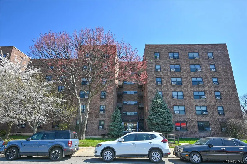 73-11 Bell Blvd Unit 1F