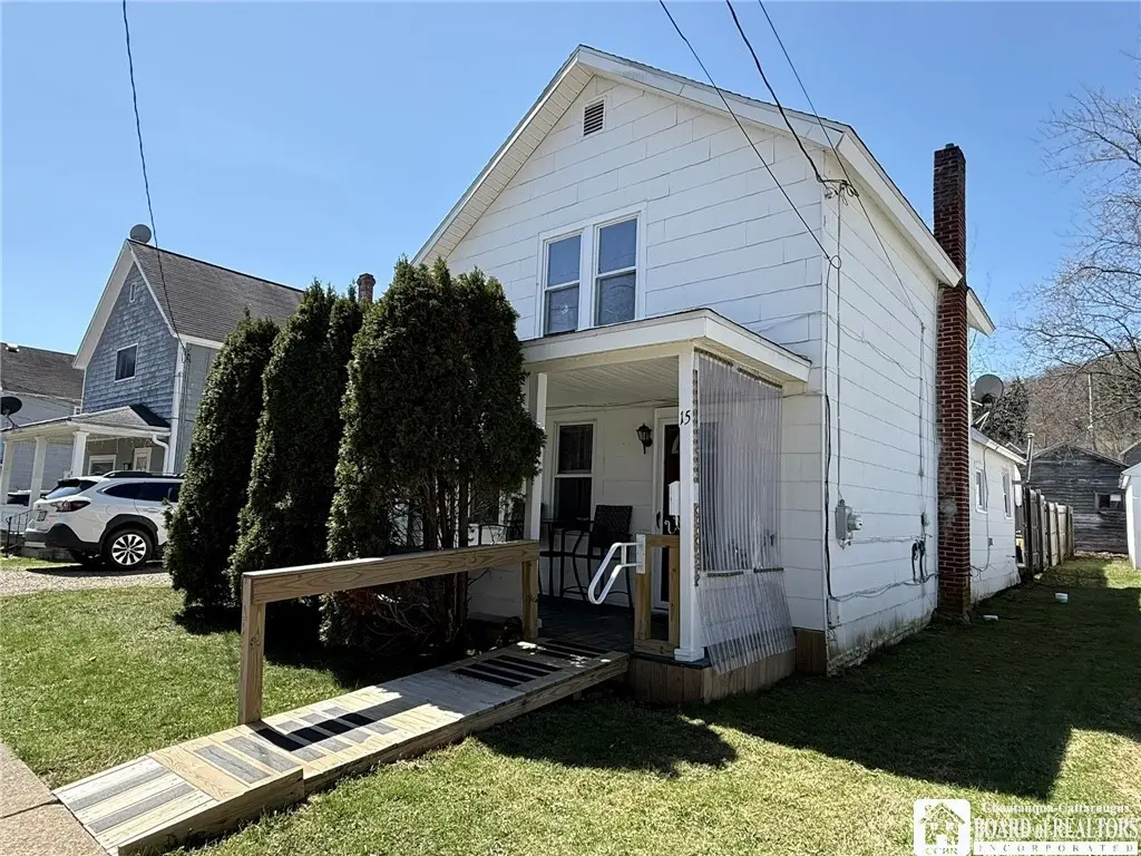 15 Fairbanks Ave