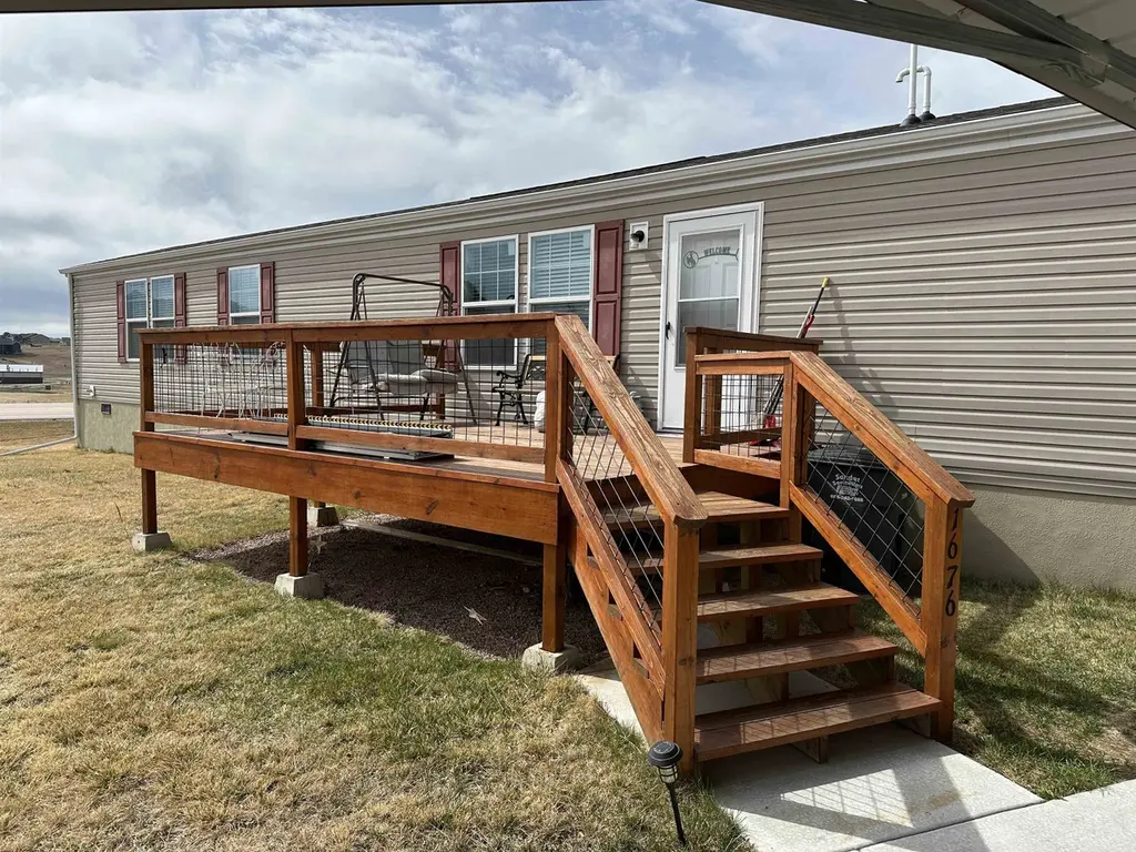1676 Wood Lily Ln