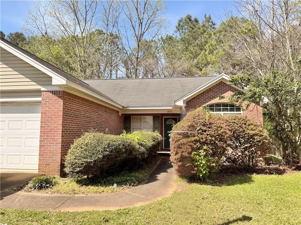 815 Greenwood Dr