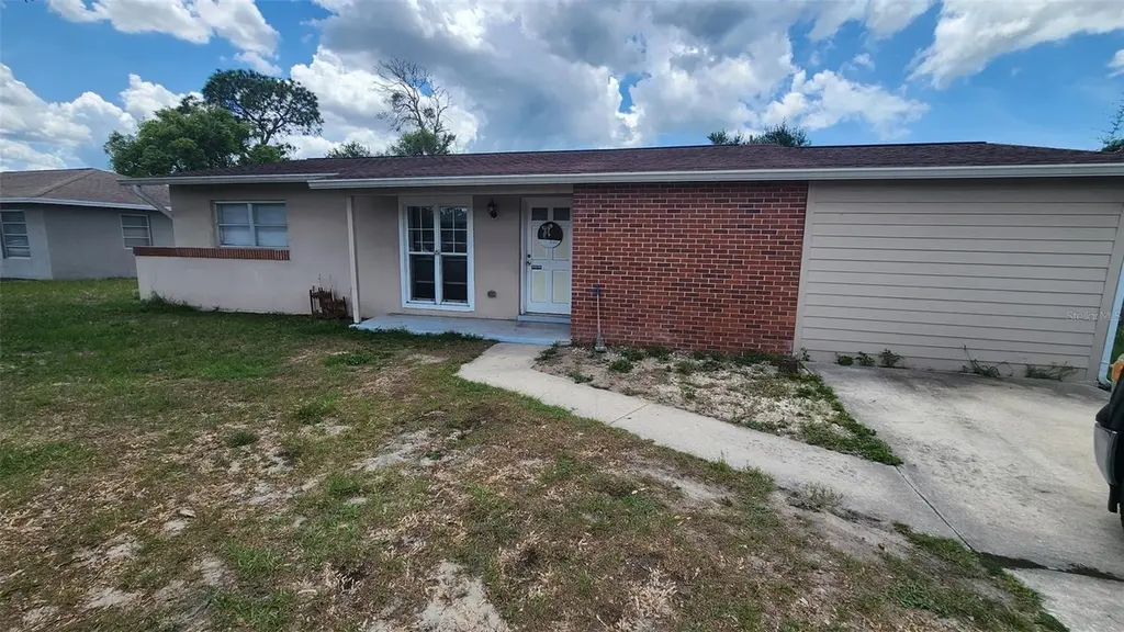 1025 Cobblestone Dr