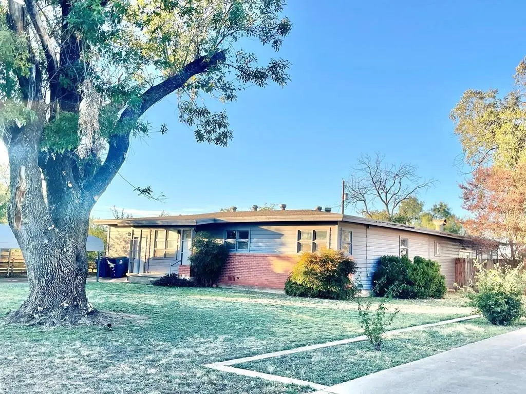 306 Laurel Dr