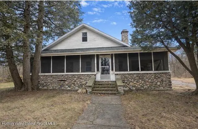 55 Payn Ave
