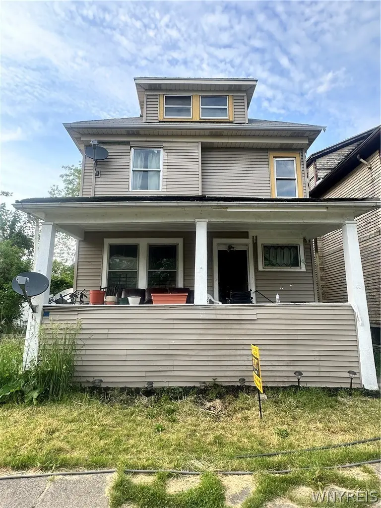 42 Brewster St