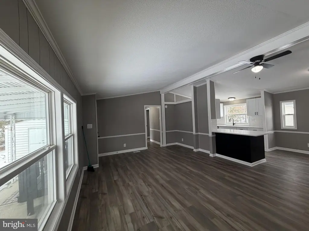 135 Cowhide Cir