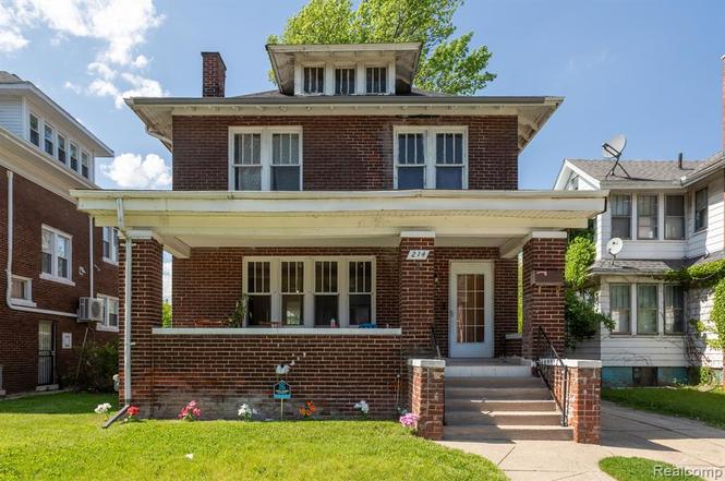 214 Worcester Pl