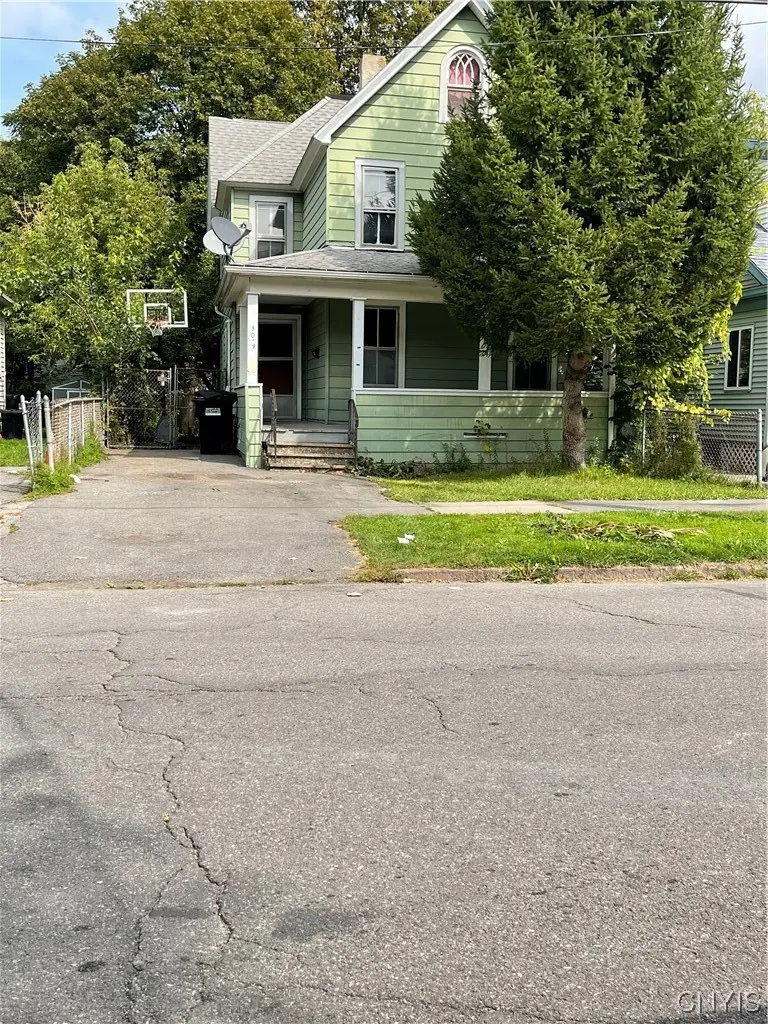 306 Putnam St