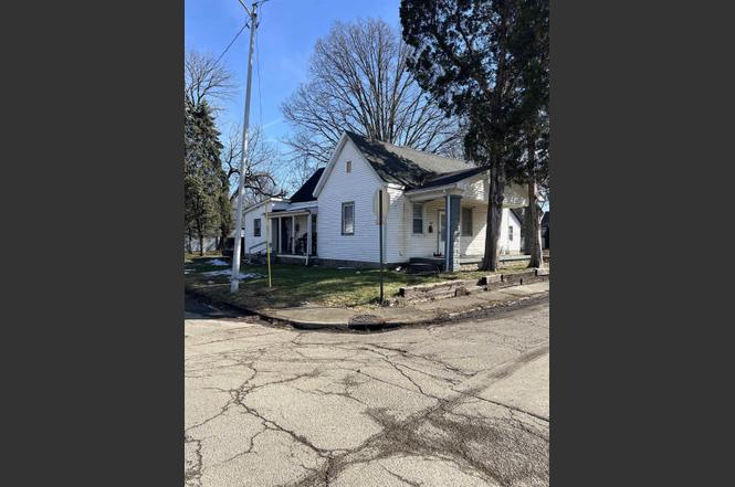 223 N Rotherwood Ave