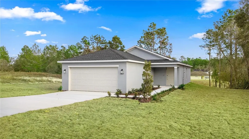 8221 SW 128th Loop