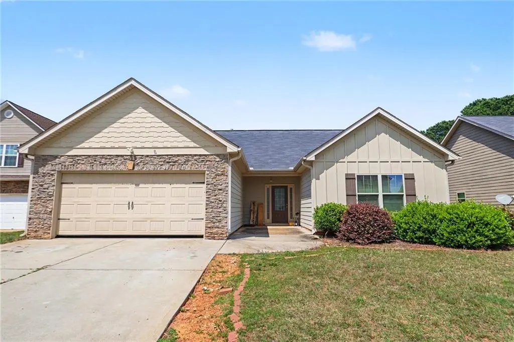 218 Summergate Ln