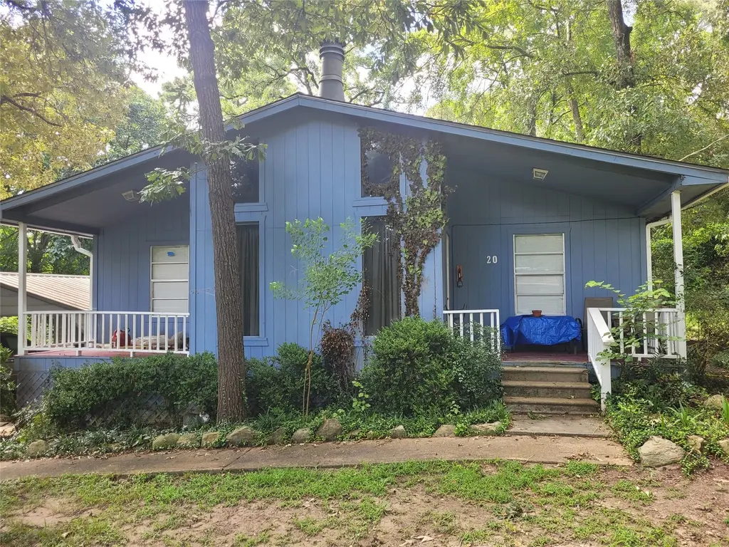 20 Connor Ln