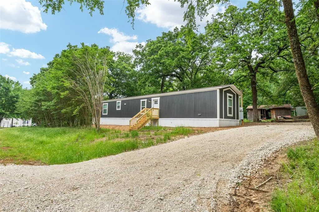 125 Neches Dr