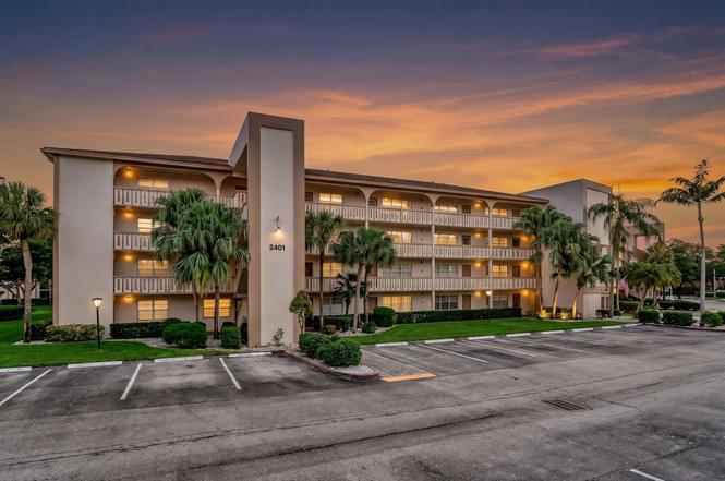 2401 Antigua Cir Unit F1
