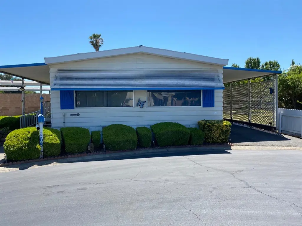 1050 W Capitol Ave