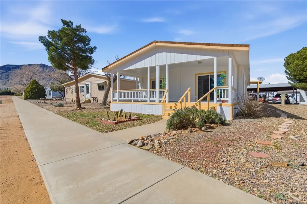 1188 E Birch Dr