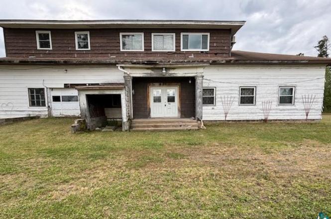 3285 Vermilion Trl