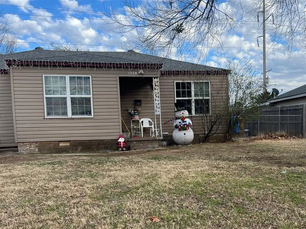 1328 Givens Dr