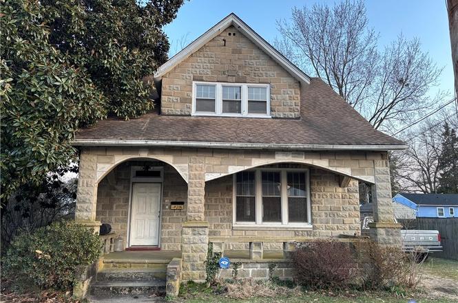 9 N Elm Ave