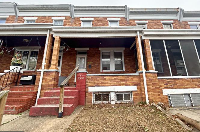 3323 Kenyon Ave