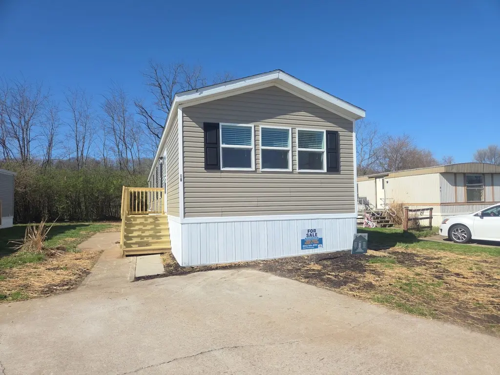 14996 Pleasant Valley Rd #8