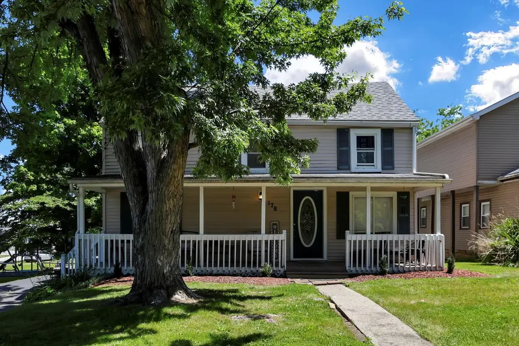 178 E South St