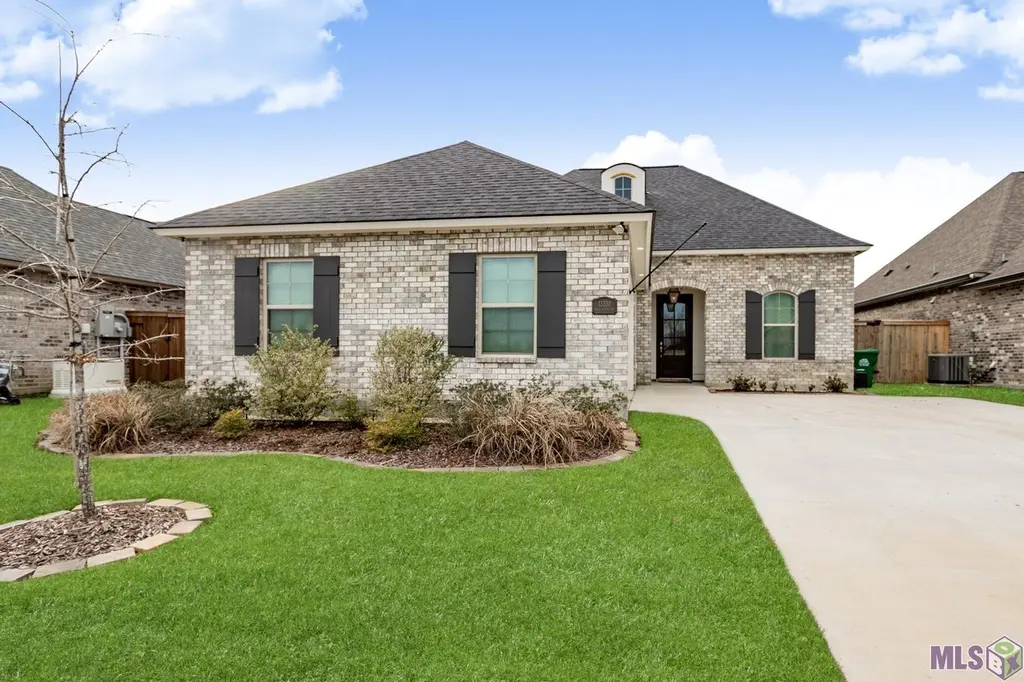 13330 Belle Prairie Dr