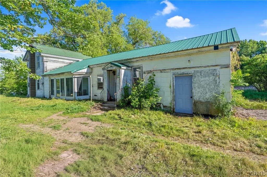 348 W Stone Rd