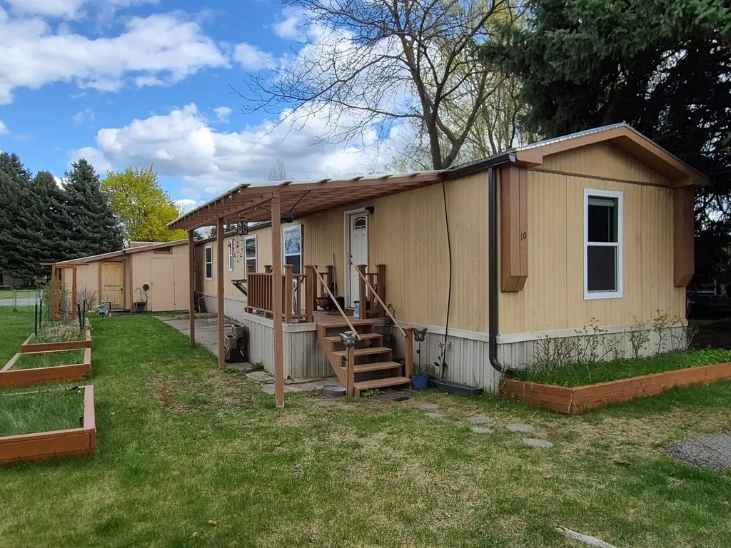 3925 E Farwell Rd #10