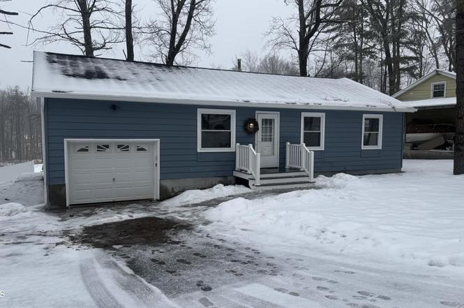24 Birchwood Ln