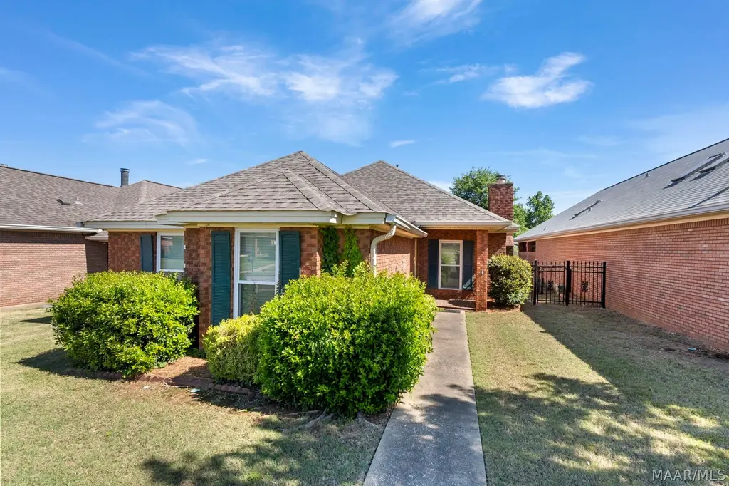 1715 Pebble Creek Dr