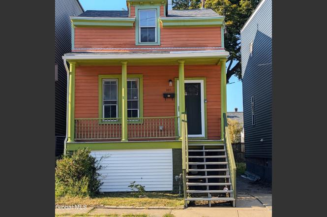 227 2nd Ave