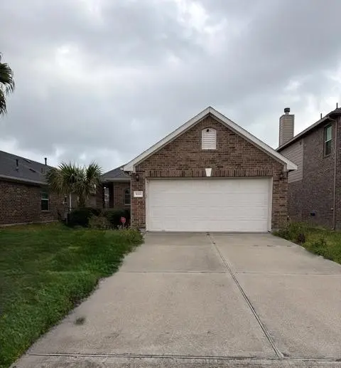 5211 Lagoon Ct