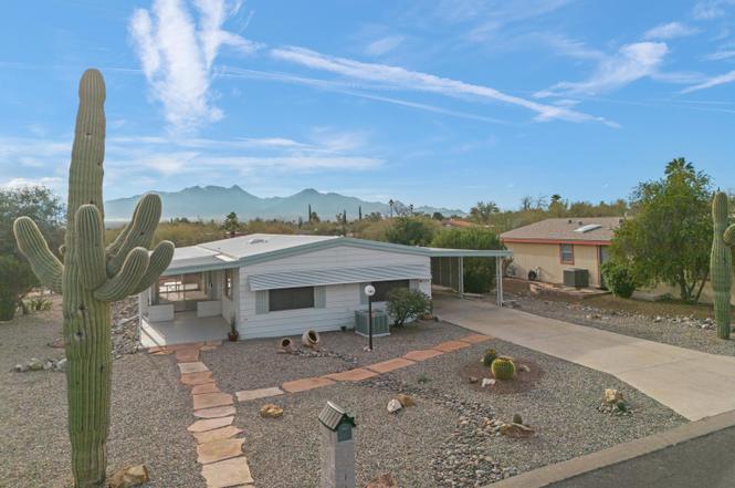 145 W Pinon Dr