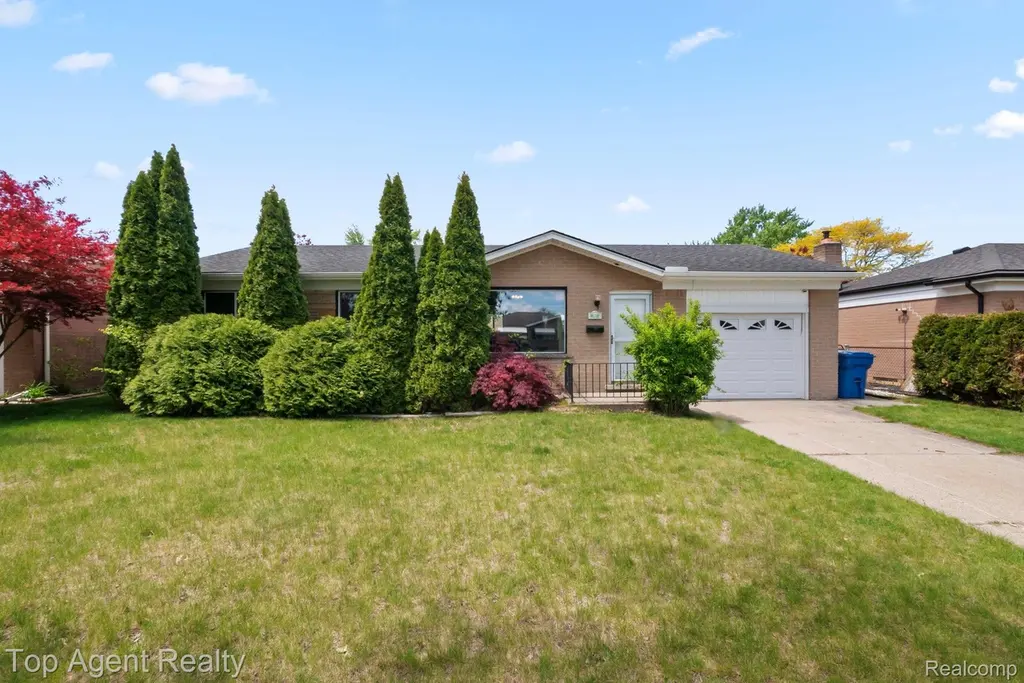 29639 Malvina Dr