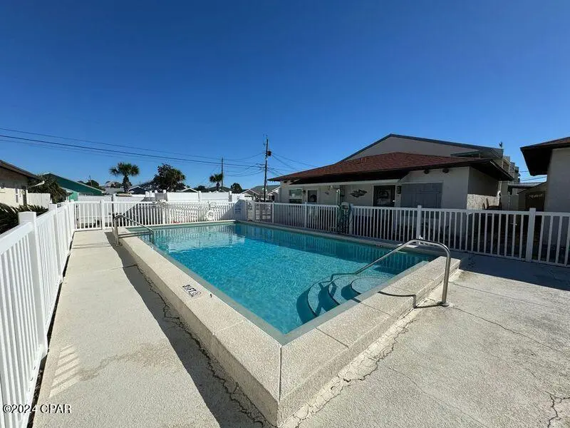 5500 Beach Dr #6