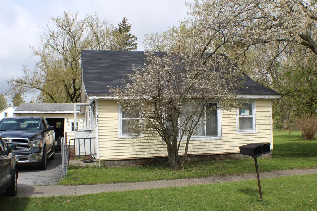 417 Elm St