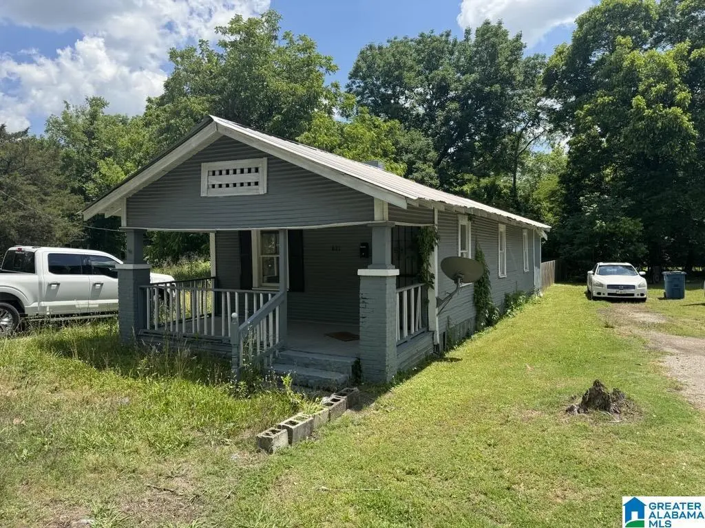 621 Pine Hill Rd