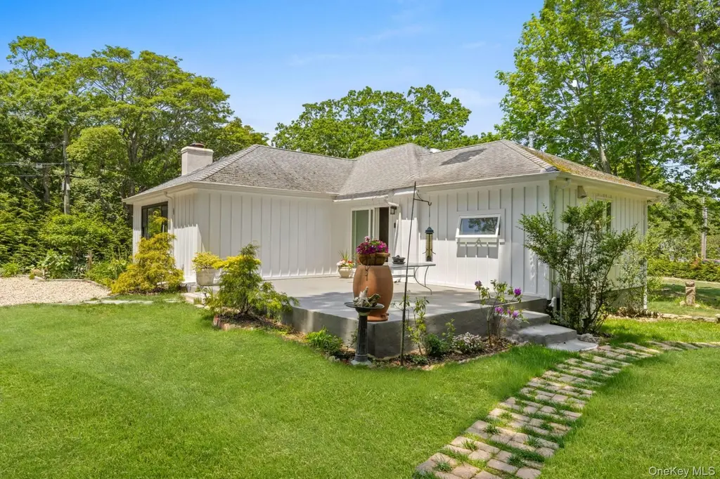 64 Henry Rd