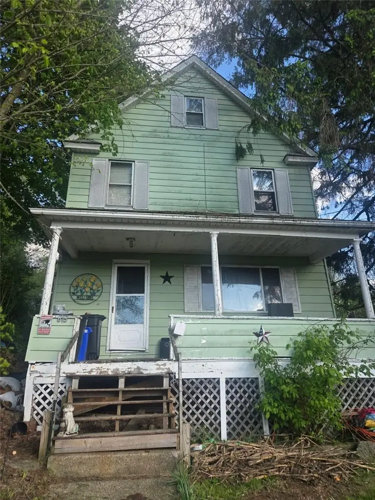 615 Bissell Ave