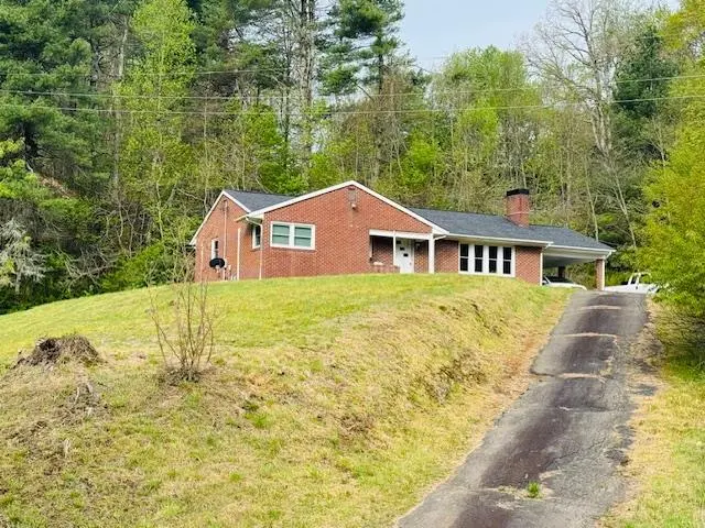 1711 Dan River Rd