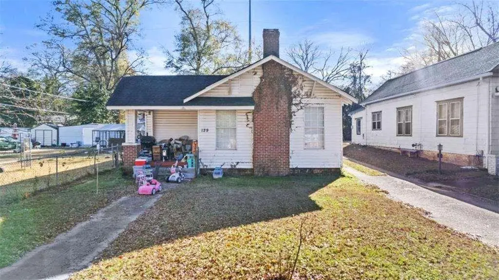129 W Ellawood Ave W