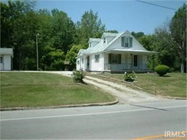 2512 N US 150 St