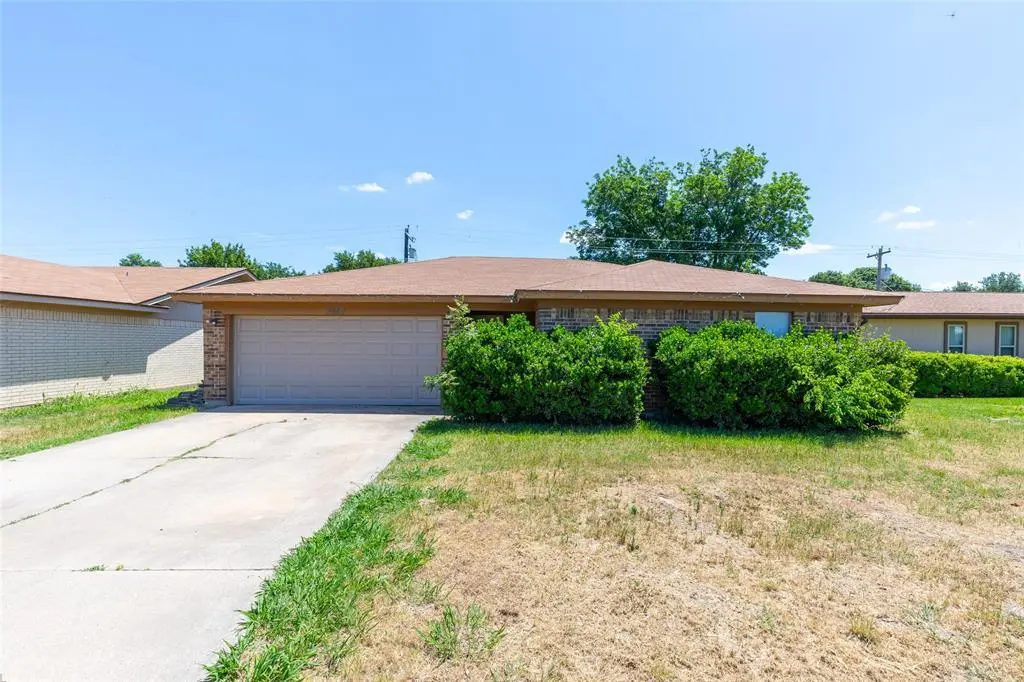 3649 Auburn Dr