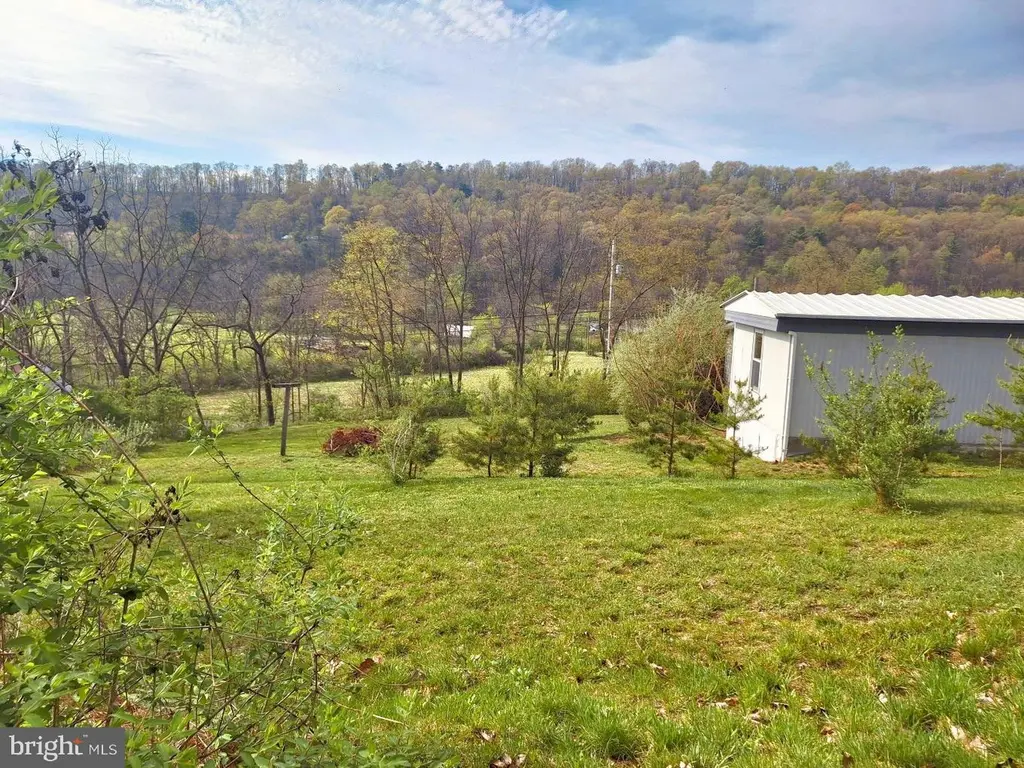 435 Neitz Valley Rd