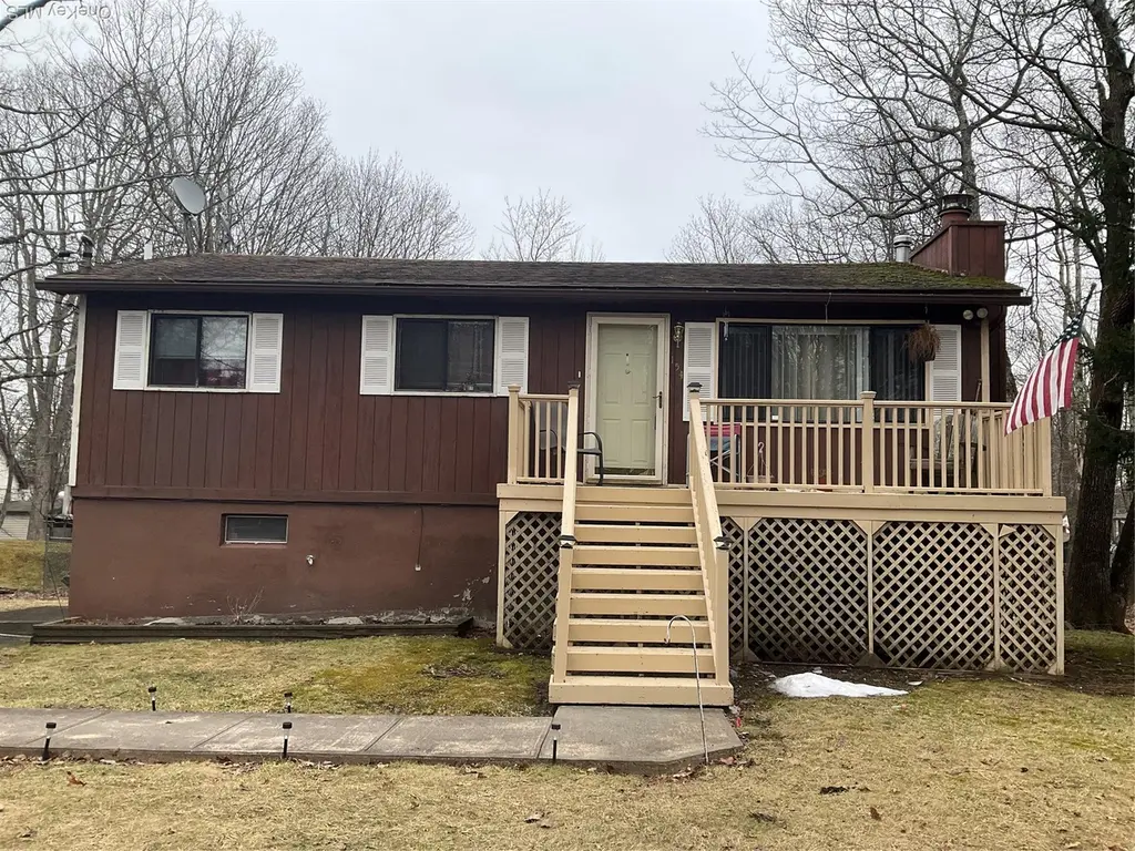 154 Roundhill
