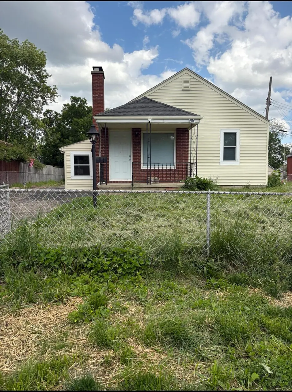 1680 Linwood Ave